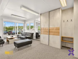 Prodej obchodního prostoru, Biskupice, 83 m2