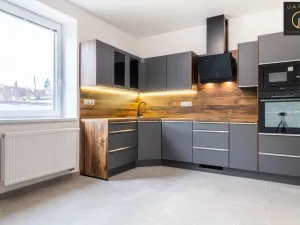 Prodej rodinného domu, Kladno, Svépomoc, 209 m2