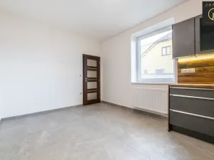 Prodej rodinného domu, Kladno, Svépomoc, 209 m2