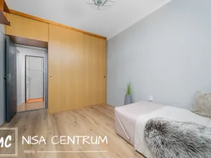 Pronájem bytu 3+1, Liberec, Dobiášova, 75 m2