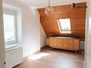Prodej rodinného domu, Liberec - Liberec VIII-Dolní Hanychov, Bajkalská, 180 m2