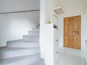 Prodej rodinného domu, Zvoleněves, 81 m2