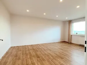 Pronájem bytu 1+1, Liberec, Letná, 39 m2