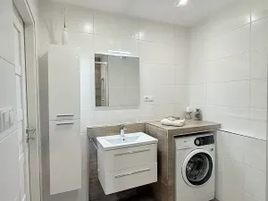 Pronájem bytu 1+1, Liberec, Letná, 39 m2