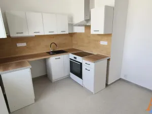 Pronájem bytu 3+1, Jirkov, U Stadionu, 71 m2