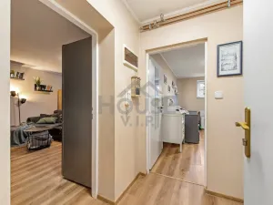 Prodej bytu 3+kk, Praha - Újezd nad Lesy, Oplanská, 56 m2
