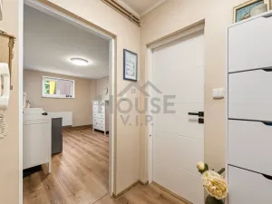 Prodej bytu 3+kk, Praha - Újezd nad Lesy, Oplanská, 56 m2