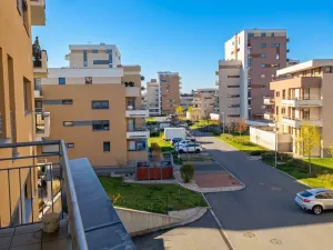 Pronájem bytu 1+kk, Praha, Freiwaldova, 37 m2