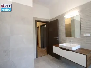 Pronájem bytu 2+kk, Plzeň, Havlíčkova, 61 m2
