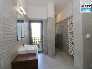 Pronájem bytu 2+kk, Plzeň, Havlíčkova, 61 m2