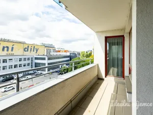 Pronájem bytu 3+kk, Praha - Vysočany, Ocelářská, 80 m2