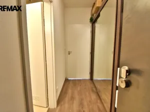 Pronájem bytu 1+kk, Hradec Králové - Třebeš, Ve Stromovce, 32 m2