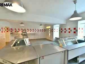 Pronájem obchodního prostoru, Třebechovice pod Orebem, Masarykovo náměstí, 126 m2