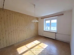Prodej bytu 3+1, Krnov - Pod Bezručovým vrchem, Nádražní, 78 m2