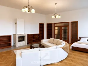Prodej vícegeneračního domu, Dolní Kounice, 400 m2