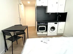 Pronájem bytu 1+kk, Praha - Vysočany, U vinných sklepů, 20 m2