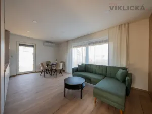 Prodej bytu 2+kk, Zaječí, Hlavní, 60 m2