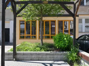 Pronájem restaurace, Hradec Králové, Pospíšilova, 159 m2