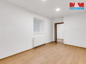Prodej rodinného domu, Lochovice, 163 m2
