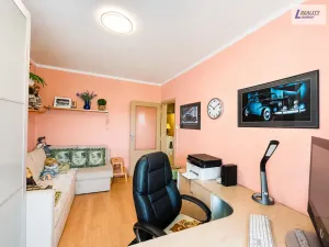 Prodej bytu 3+1, Praha - Kyje, Bajgarova, 64 m2