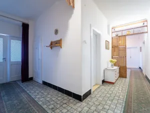 Prodej bytu 4+1, Zásmuky, Pražská, 153 m2