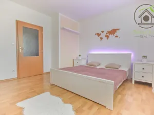Prodej bytu 2+kk, Plzeň - Skvrňany, Waltrova, 72 m2