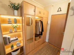 Prodej bytu 2+1, Praha - Bohnice, Hlivická, 61 m2