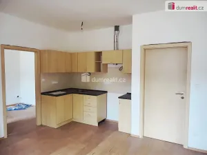 Pronájem bytu 2+kk, Praha - Hloubětín, V chaloupkách, 45 m2