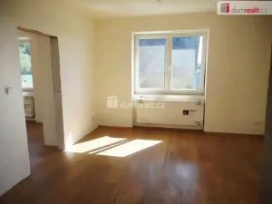 Pronájem bytu 2+kk, Praha - Hloubětín, V chaloupkách, 45 m2