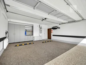 Prodej rodinného domu, Veleň, 258 m2