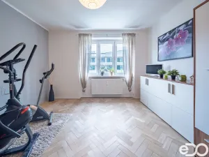 Prodej bytu 3+kk, Praha, Poštovská, 73 m2