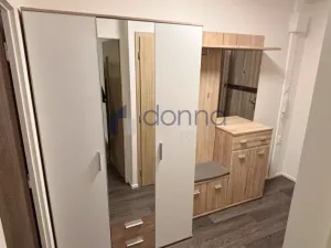 Pronájem bytu 2+kk, Praha, Borovanského, 45 m2