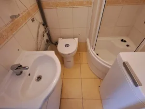 Pronájem bytu 1+1, Praha - Holešovice, Letohradská, 40 m2