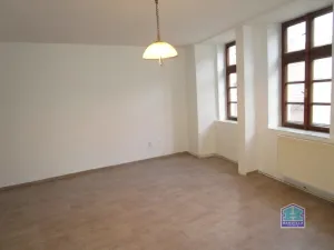 Pronájem bytu 1+kk, Stříbro, Husova, 31 m2