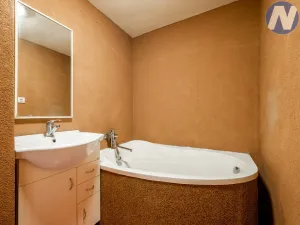 Prodej bytu 3+1, Volary, Sídl. Míru, 70 m2