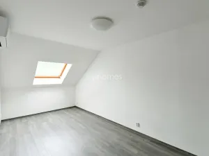 Pronájem rodinného domu, Praha - Nebušice, Na Malé Šárce, 129 m2