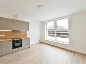 Pronájem bytu 2+kk, Benešov, Tyršova, 55 m2