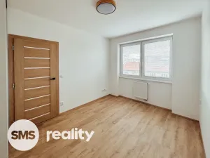 Pronájem bytu 2+kk, Pohořelice, Znojemská, 49 m2