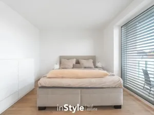 Pronájem bytu 2+kk, Staré Město, Velkomoravská, 71 m2