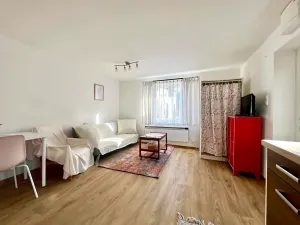 Prodej rodinného domu, Praha - Vinoř, Lohenická, 84 m2