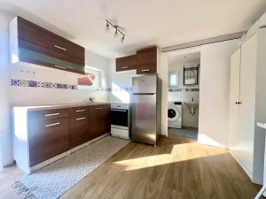 Prodej rodinného domu, Praha - Vinoř, Lohenická, 84 m2