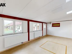 Prodej bytu 3+1, Odrovice, 220 m2