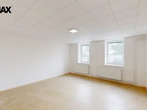 Prodej bytu 3+1, Odrovice, 220 m2