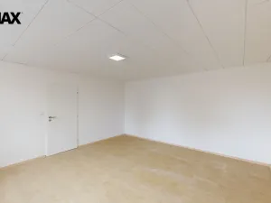 Prodej bytu 3+1, Odrovice, 220 m2