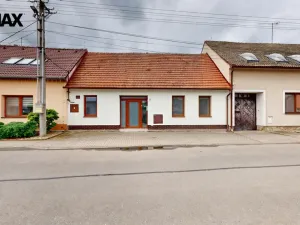 Prodej bytu 3+1, Odrovice, 220 m2