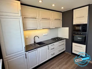 Pronájem bytu 3+1, Opava, Edvarda Beneše, 72 m2