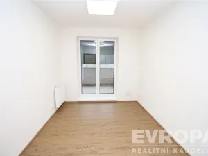 Pronájem kanceláře, Plzeň, Klatovská třída, 82 m2
