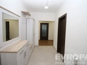 Pronájem kanceláře, Plzeň, Klatovská třída, 82 m2
