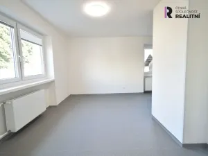 Pronájem bytu 2+1, Zlín - Příluky, Pod Mlýnem, 79 m2