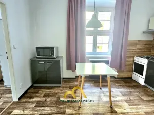 Pronájem bytu 2+kk, Praha - Michle, Adamovská, 42 m2